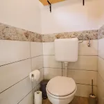Oeroemzoeld Vendeghaz Nagymaros