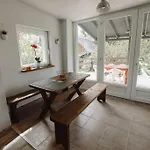 Oeroemzoeld Vendeghaz Nagymaros