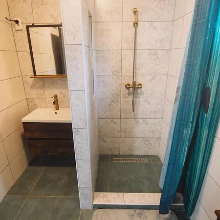 펜션 Oeroemzoeld Vendeghaz 나기마로스