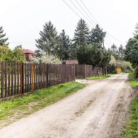 펜션 Oeroemzoeld Vendeghaz 나기마로스